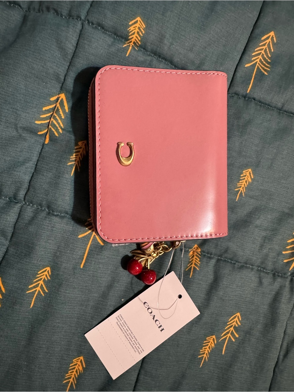 Coach Essential Billfold wallet in Peony - Picture 4 of 8